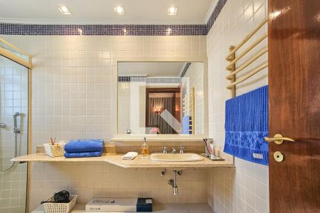 Apartamento para alugar com 220m², 5 quartos e 2 vagasBanheiro da Suíte 2