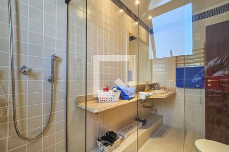 Apartamento para alugar com 220m², 5 quartos e 2 vagasBanheiro da Suíte 2