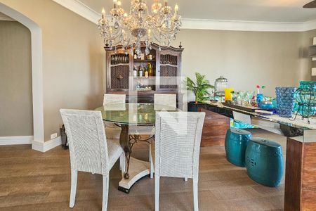 Sala de apartamento para alugar com 5 quartos, 220m² em Vila Luis Antonio, Guarujá