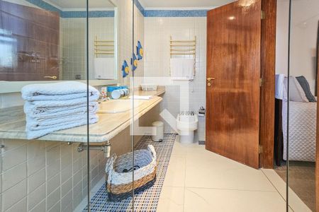 Apartamento para alugar com 220m², 5 quartos e 2 vagasBanheiro da Suíte 4