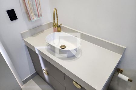 Casa à venda com 370m², 4 quartos e 4 vagasBanheiro da Suíte 3