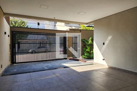 Casa à venda com 370m², 4 quartos e 4 vagasGaragem