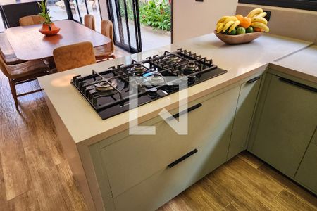 Casa à venda com 370m², 4 quartos e 4 vagasCozinha