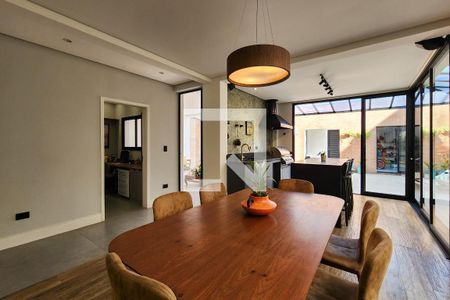 Casa à venda com 370m², 4 quartos e 4 vagasÁrea Gourmet