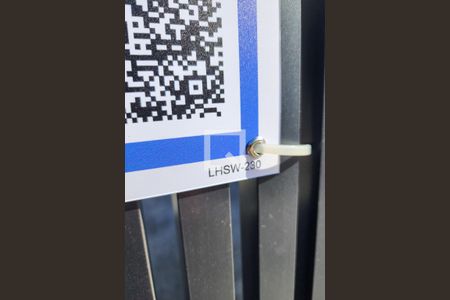 Casa à venda com 370m², 4 quartos e 4 vagasPlaquinha LHSW-230