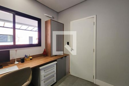 Casa à venda com 370m², 4 quartos e 4 vagasEscritório