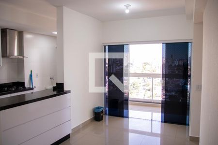 Sala de apartamento para alugar com 3 quartos, 77m² em Vila Maria Jose, Goiânia