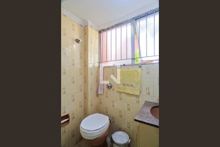 Banheiro de apartamento à venda com 2 quartos, 58m² em Vila Pereira Cerca, São Paulo