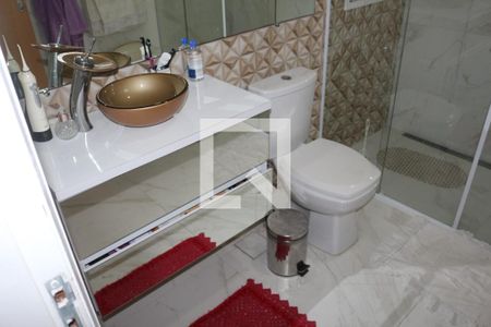 Casa à venda com 191m², 3 quartos e 3 vagasBanheiro da Suíte 1