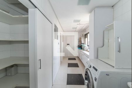 Apartamento à venda com 214m², 3 quartos e 3 vagasÁrea de Serviço