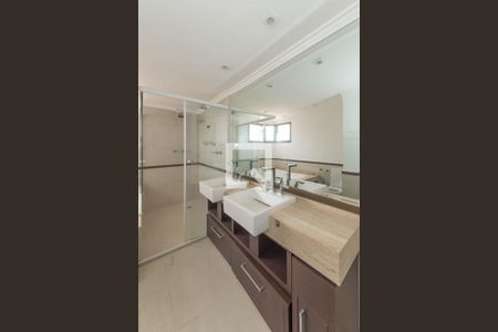 Apartamento à venda com 214m², 3 quartos e 3 vagasBanheiro da Suíte Master