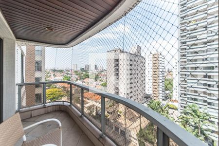 Apartamento à venda com 214m², 3 quartos e 3 vagasVaranda