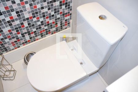 Casa à venda com 237m², 3 quartos e 3 vagas Casa à venda com 237m², 3 quartos e 3 vagasBanheiro 4