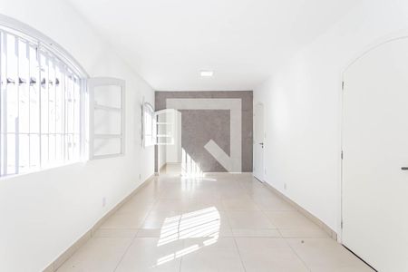 Suíte 1 de casa para alugar com 3 quartos, 270m² em Vila Liviero, São Paulo