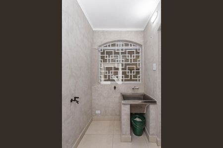 Casa à venda com 270m², 3 quartos e 3 vagasÁrea de Serviços