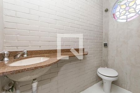 Casa à venda com 270m², 3 quartos e 3 vagasBanheiro