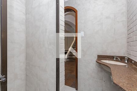 Casa à venda com 270m², 3 quartos e 3 vagasBanheiro