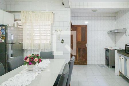 Casa para alugar com 145m², 3 quartos e 3 vagasCozinha 