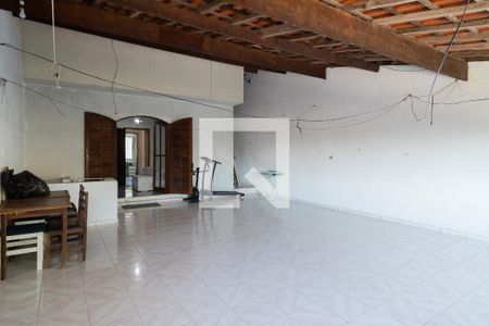 Casa para alugar com 145m², 3 quartos e 3 vagasSacada 