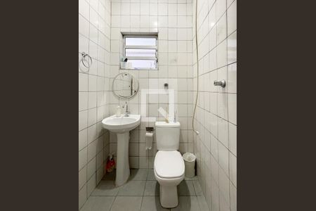 Casa para alugar com 145m², 3 quartos e 3 vagasBanheiro Social 1