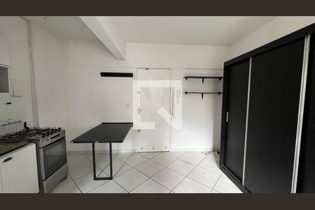 Cozinha de kitnet/studio para alugar com 1 quarto, 33m² em Bela Vista, São Paulo