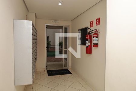 Apartamento para alugar com 49m², 2 quartos e 1 vagaÁrea comum -Saguão do prédio