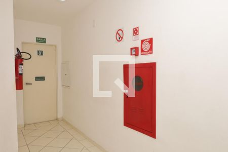 Apartamento para alugar com 49m², 2 quartos e 1 vagaÁrea comum -Saguão do andar