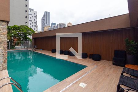 Studio à venda com 26m², 1 quarto e sem vagaPiscina