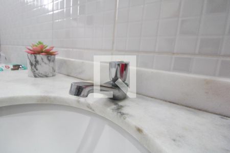 Apartamento à venda com 65m², 2 quartos e 1 vaga Apartamento à venda com 65m², 2 quartos e 1 vagaBanheiro