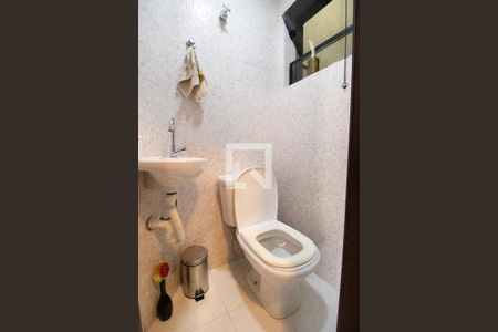 Casa à venda com 351m², 4 quartos e 5 vagasLavabo