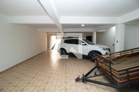 Casa à venda com 351m², 4 quartos e 5 vagasGaragem