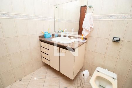 Casa à venda com 351m², 4 quartos e 5 vagasBanheiro