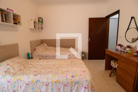 Casa à venda com 351m², 4 quartos e 5 vagasQuarto 1