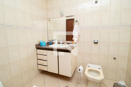 Casa à venda com 351m², 4 quartos e 5 vagasBanheiro