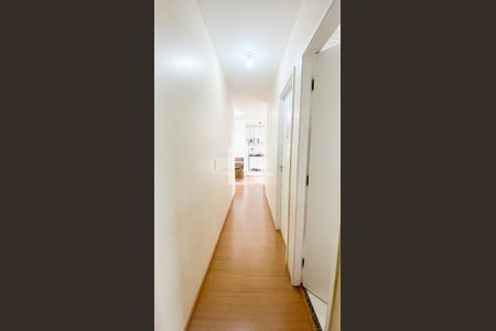 Corredor de apartamento à venda com 2 quartos, 45m² em Jardim Utinga, Santo André