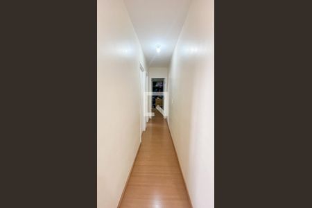 Corredor de apartamento à venda com 2 quartos, 45m² em Jardim Utinga, Santo André