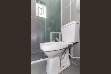 Banheiro de apartamento para alugar com 1 quarto, 25m² em Vila Gustavo, São Paulo