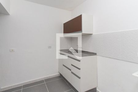 Cozinha e Área de Serviço de apartamento para alugar com 1 quarto, 25m² em Vila Gustavo, São Paulo