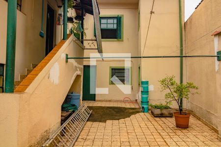 Casa para alugar com 220m², 3 quartos e sem vagaQuintal