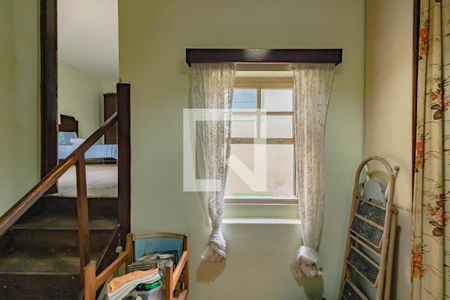 Casa para alugar com 220m², 3 quartos e sem vagaEscada