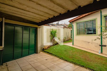 Casa para alugar com 220m², 3 quartos e sem vagaQuintal