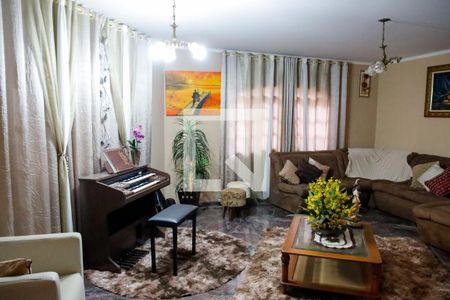 sala de casa para alugar com 4 quartos, 475m² em City Bussocaba, Osasco