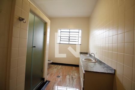 Casa à venda com 460m², 4 quartos e 4 vagasBanheiro da suite 1