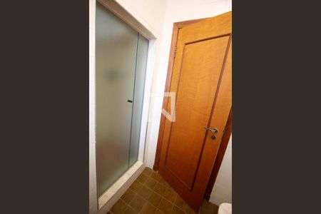 Casa à venda com 460m², 4 quartos e 4 vagasBanheiro 2