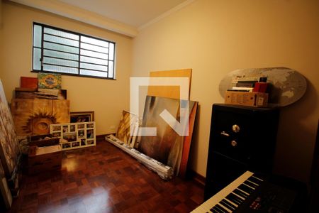 Casa à venda com 460m², 4 quartos e 4 vagasEscritório