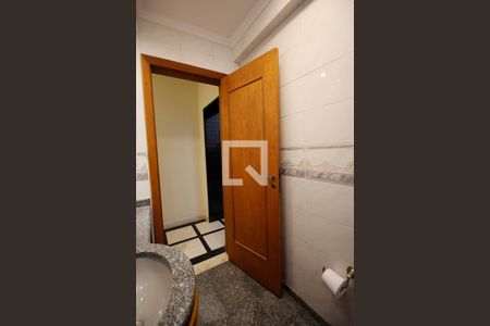 Casa à venda com 460m², 4 quartos e 4 vagasBanheiro 1