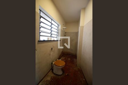 Casa à venda com 460m², 4 quartos e 4 vagasBanheiro 3