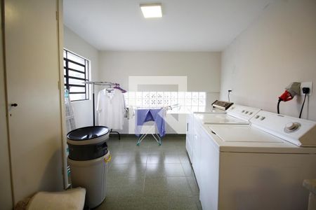 Casa à venda com 460m², 4 quartos e 4 vagasÁrea de Serviço