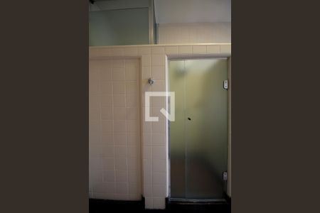 Casa à venda com 460m², 4 quartos e 4 vagasBanheiro da suite 1