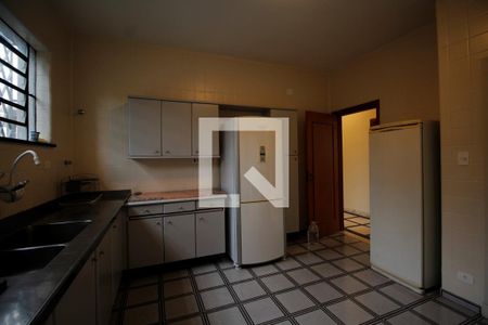 Casa à venda com 460m², 4 quartos e 4 vagasCozinha